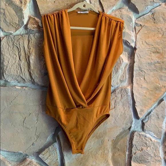 Zara Tops - Zara mustard body suit